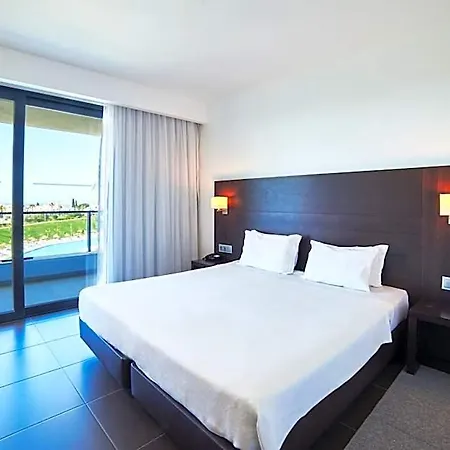 Hotel Rr Baia